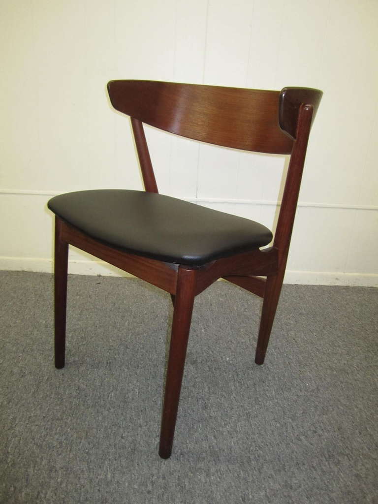 Excellent Pair of Danish Modern Bentwood Teak Dining Chairs For Sale 1
