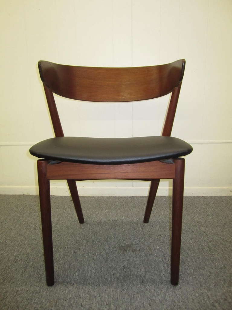 Excellent Pair of Danish Modern Bentwood Teak Dining Chairs For Sale 2