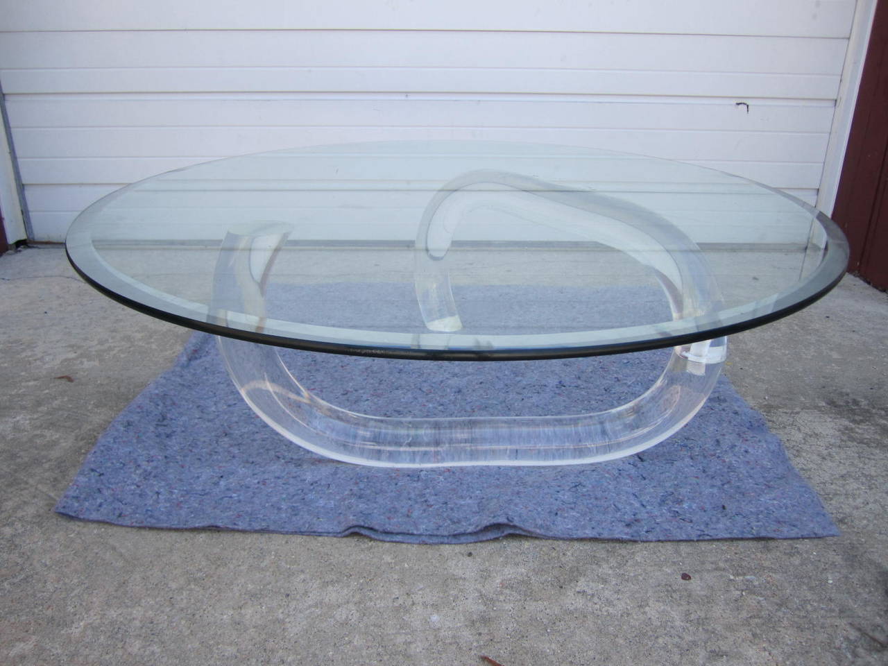 Mid-Century Modern Modernist Sculptural Noguchi Style Lucite Base and Glass Top Coffee Table
