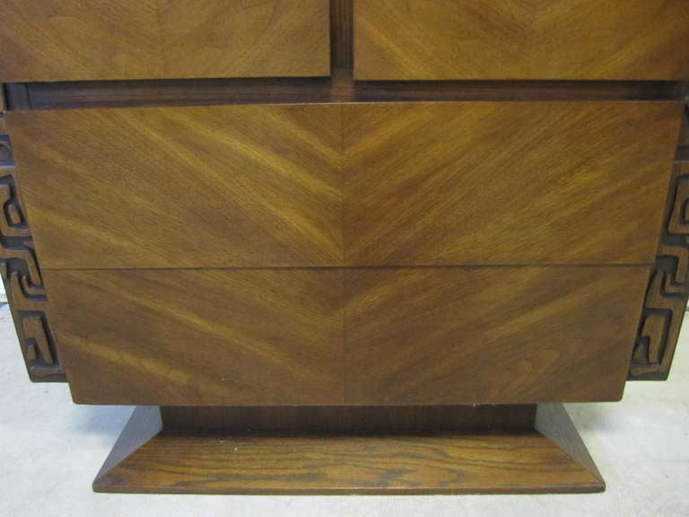 Paul Evans style Walnut Sculptural Tall Dresser Mid-century Modern For Sale 2