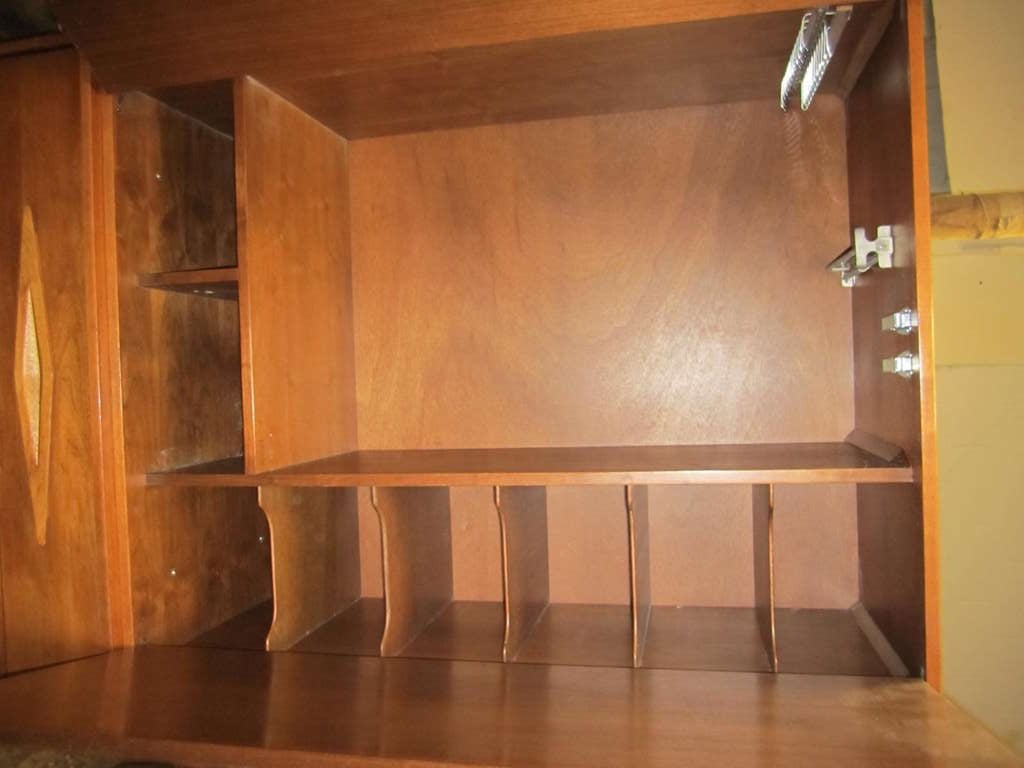 Fabulous Architectural 3 Dimensional Tall Dresser Mid-century Modern In Good Condition For Sale In Pemberton, NJ
