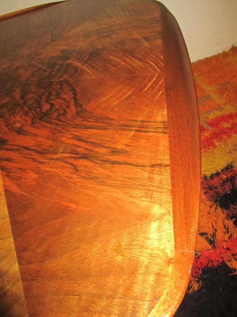 Gorgeous Danish Modern Burled Walnut Triangular Side Table Mid-Century For Sale 3