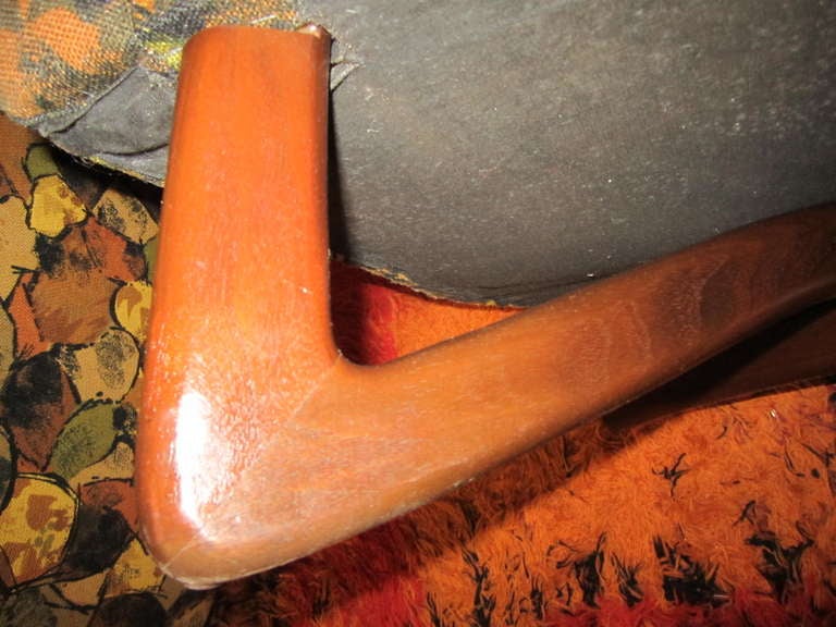 Milieu du XXe siècle Paire de fauteuils de salon sculpturaux Adrian Pearsall en noyer, mi-siècle moderne en vente