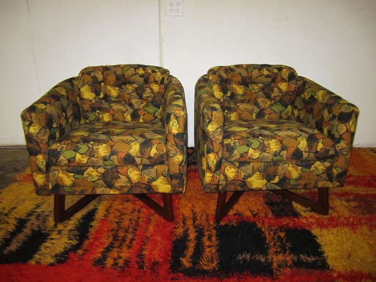 Pair of Adrian Pearsall Sculptural Walnut Lounge Chairs Mid-Century Modern For Sale 1