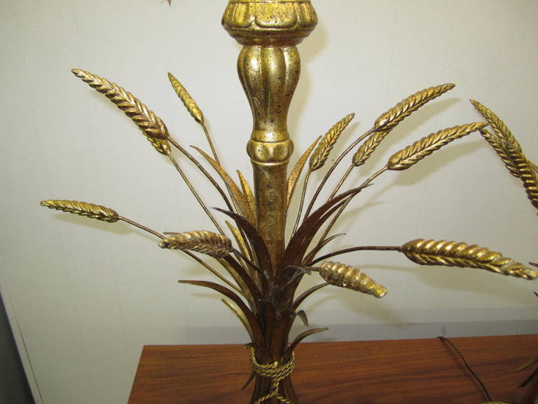 Hollywood Regency Lovely Pair Mid-century Modern of Frederick Cooper Sheaf of Wheat Table Lamp