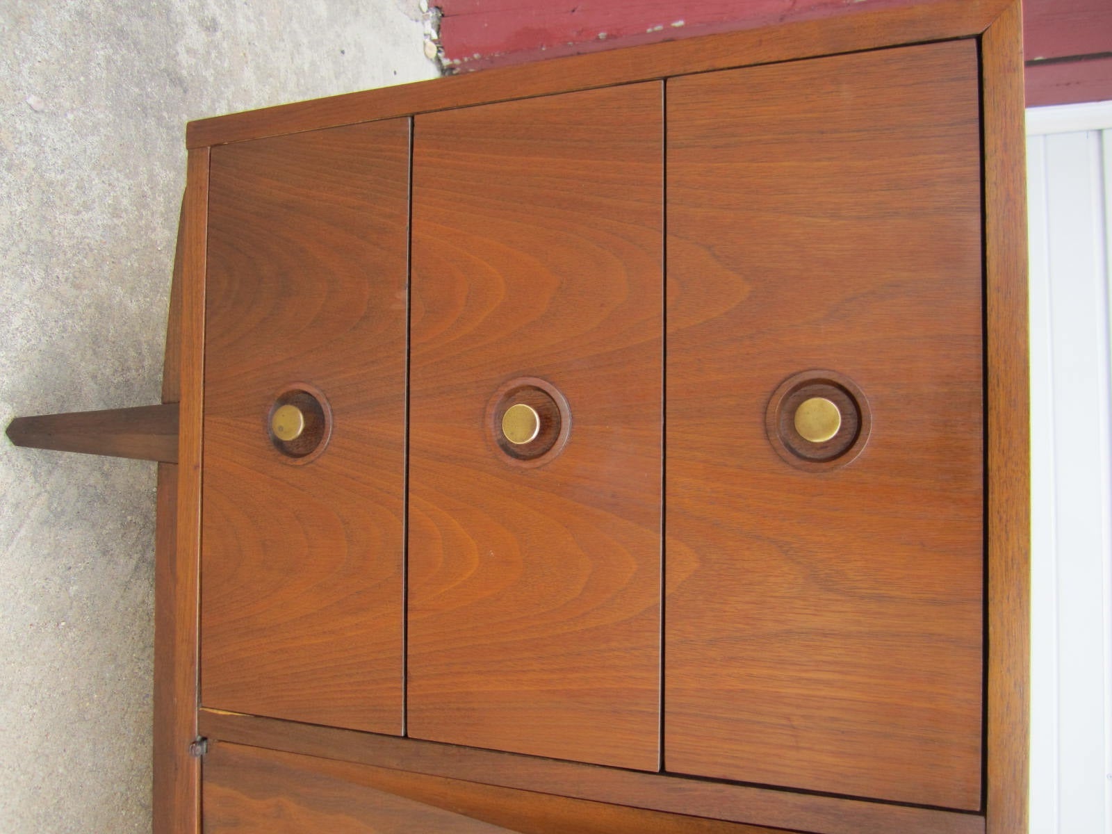 Stylish Sculptural Walnut American Modern Credenza Dresser Mid-Century 3