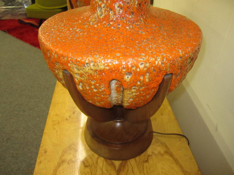 Mid-Century Modern Amazing Pair of Thick Lava Glaze Orange Ceramic Lamps with Walnut Finger Bases For Sale