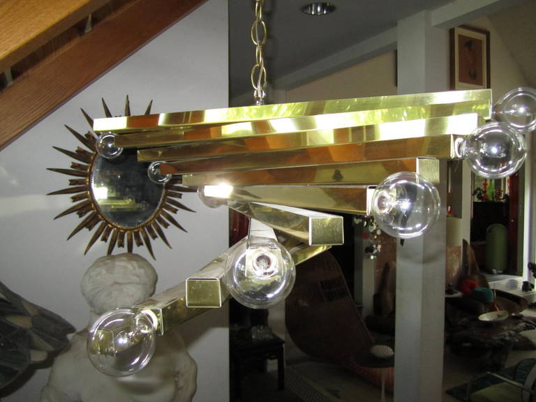 Sculptural Gaetano Sciolari Spiral Brass, Mid-Century Modern Chandelier In Excellent Condition For Sale In Pemberton, NJ