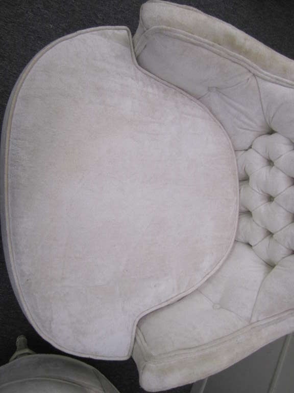 high back tufted chair