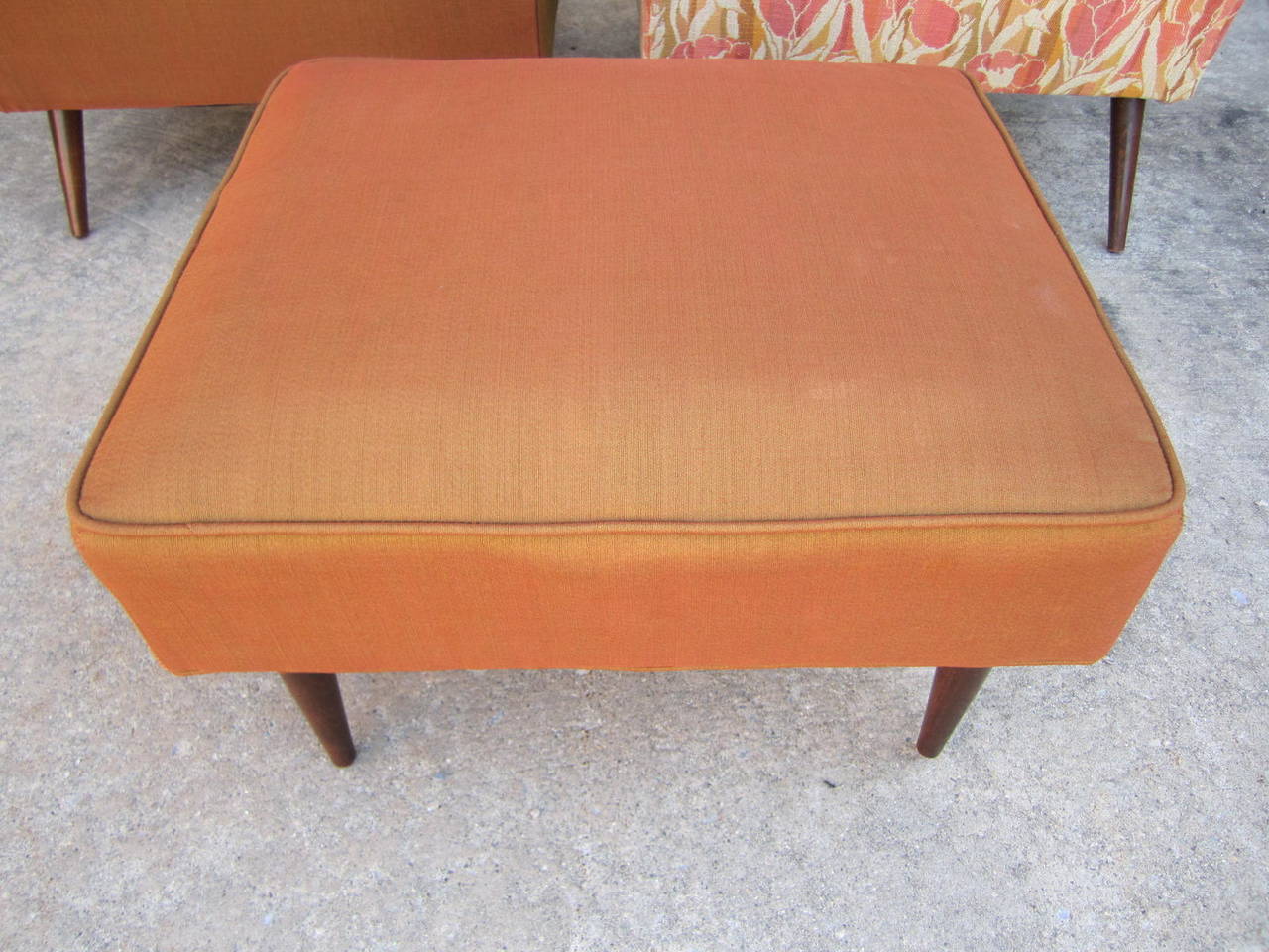 Upholstery Lovely Pair of Milo Baughman Style Lounge Chairs and Ottoman For Sale