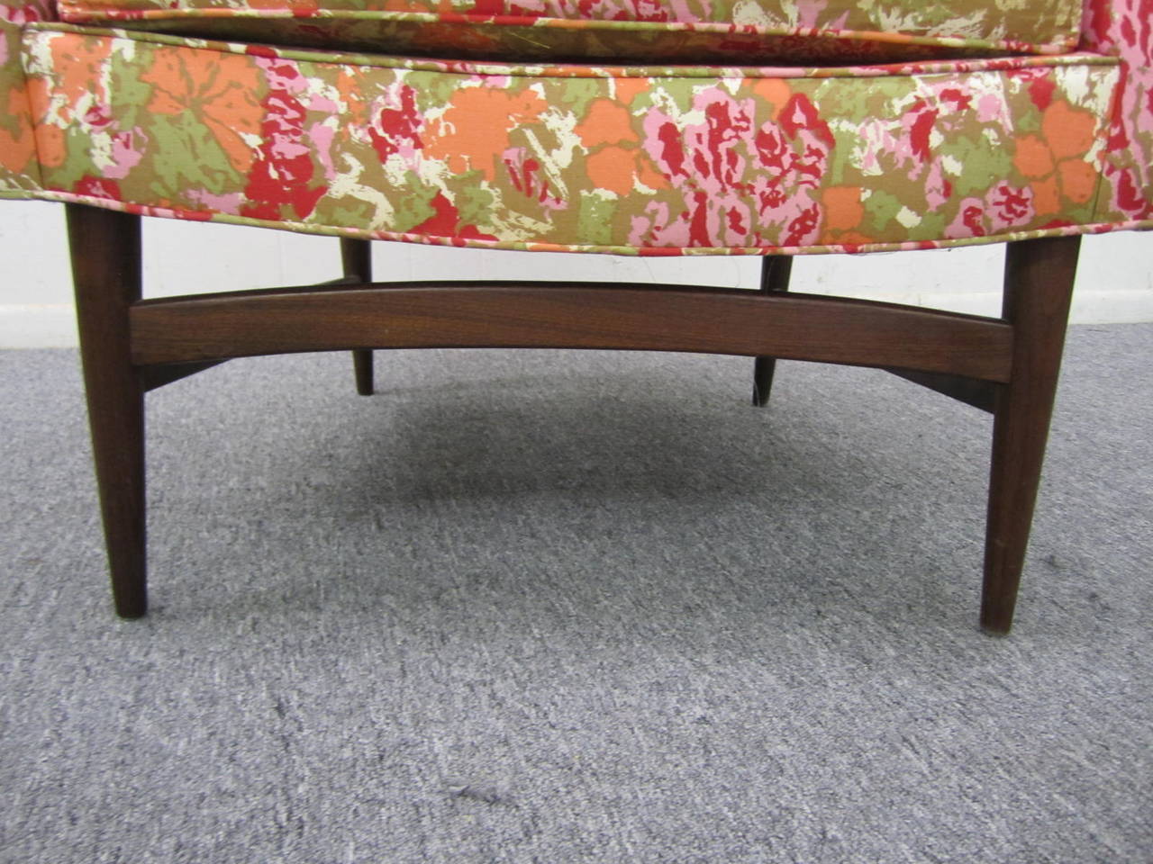 Upholstery Lovely Lawrence Peabody Sculptural Walnut Lounge Chair, Mid-Century Modern For Sale