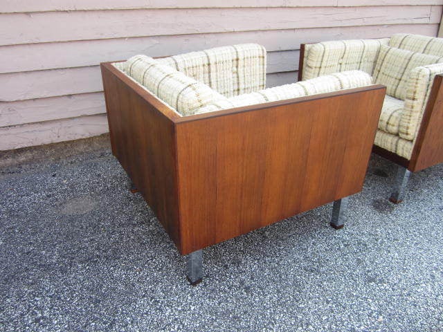 Mid-20th Century Pair Danish Modern Rosewood Jydsk Mobelvaerk Cube Chairs