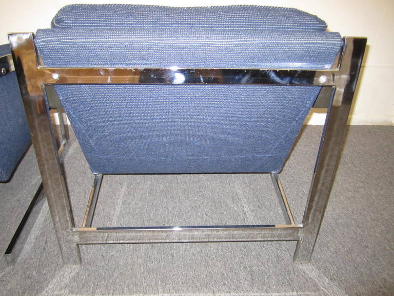 Milo Baughman-Sessel im Stil von Milo Baughman, nicht aufeinander abgestimmte, verchromte Loungesessel (Ende des 20. Jahrhunderts) im Angebot