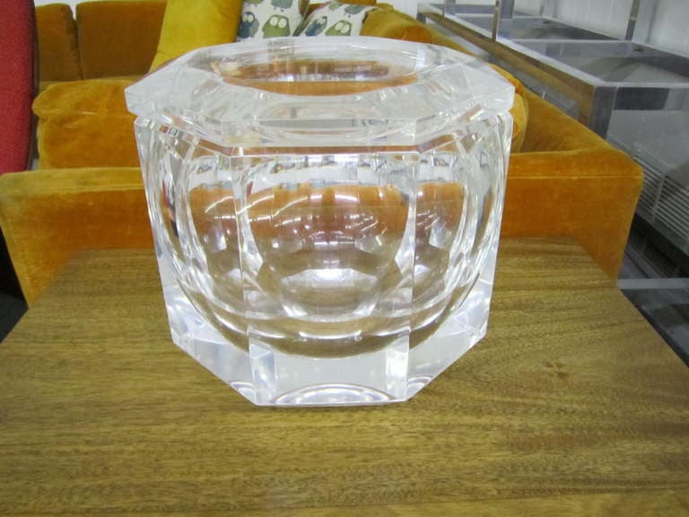 Huge Faceted Lucite Ice Bucket Mid-century Modern 4