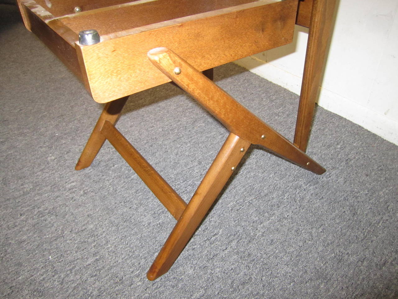 Italian Valet Chair by Ico & Luisa Parisi Fratelli Reguitti Mid-century Modern In Good Condition In Pemberton, NJ