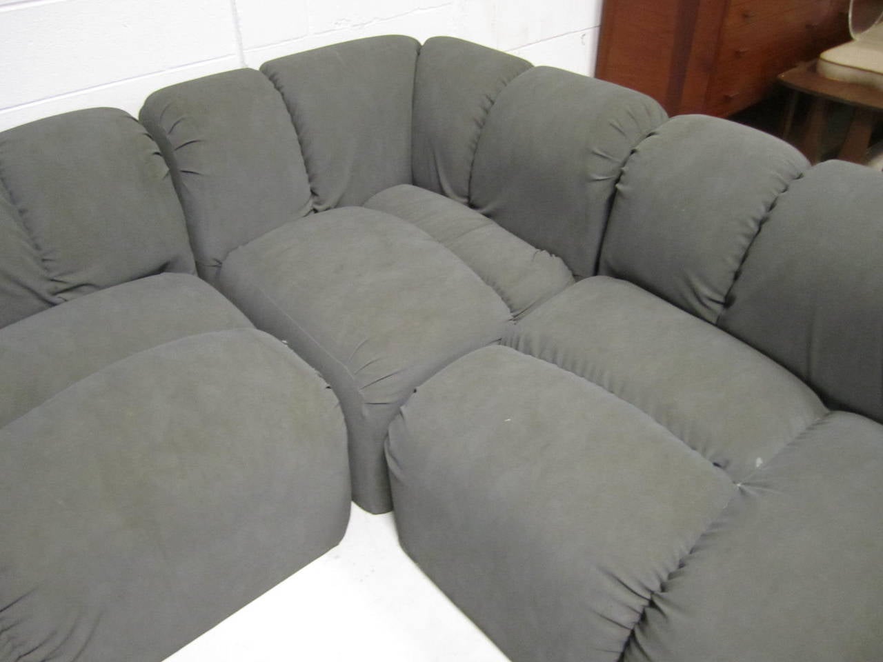 Mid-Century Modern Seven-Piece Signed Paul Evans Sectional Sofa In Good Condition For Sale In Pemberton, NJ