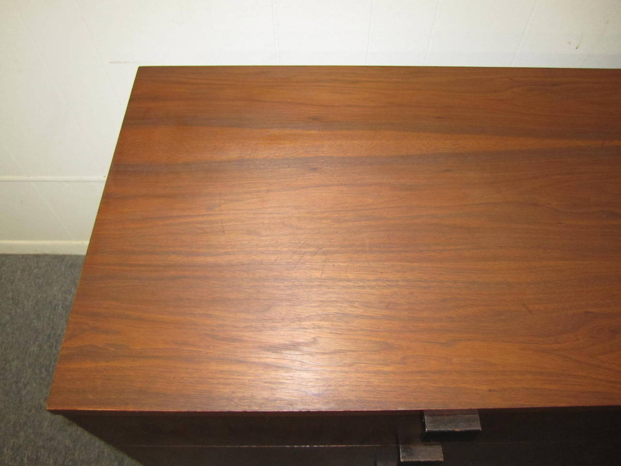 Late 20th Century Stunning Milo Baughman for Directional Walnut Credenza Mid-century Modern