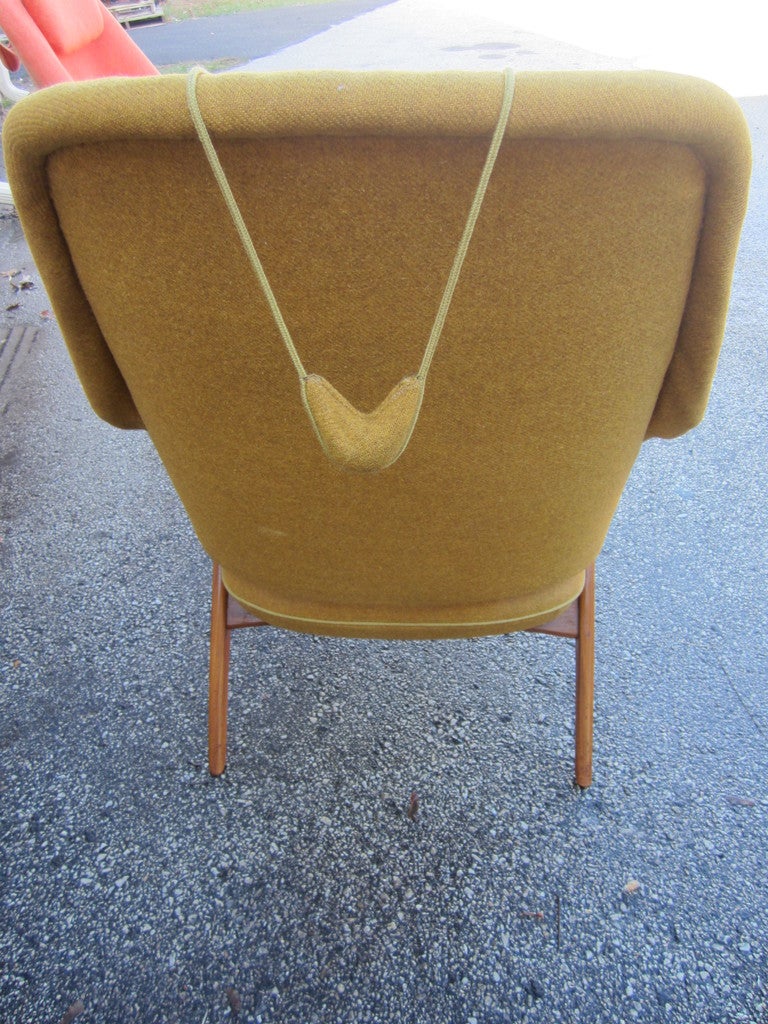 Pair Danish Modern Papa Bear Style Teak Lounge Chairs 1