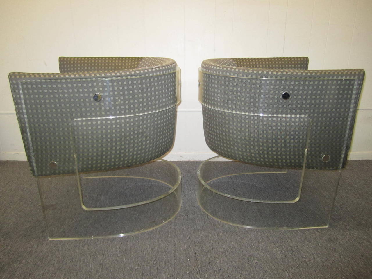 Excellent Pair of Milo Baughman Lucite Barrel Back Chairs, Mid-Century Modern 2