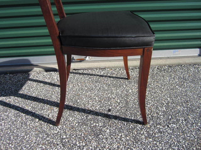 Mid-Century Modern Set of 4 Mid Century Modern Cathedral Style Walnut Dining Chairs For Sale