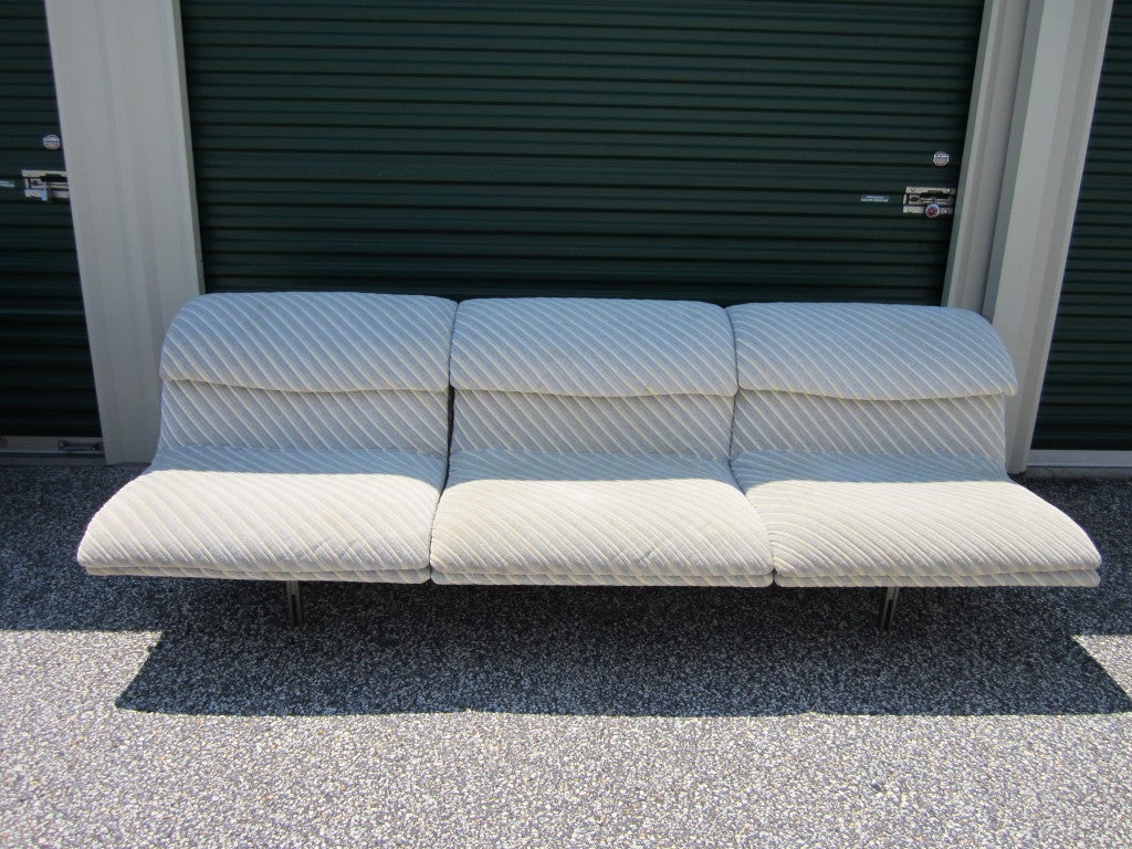 Saporiti Italia Wave 3 Seater Sofa Mid-Century Modern In Good Condition For Sale In Pemberton, NJ