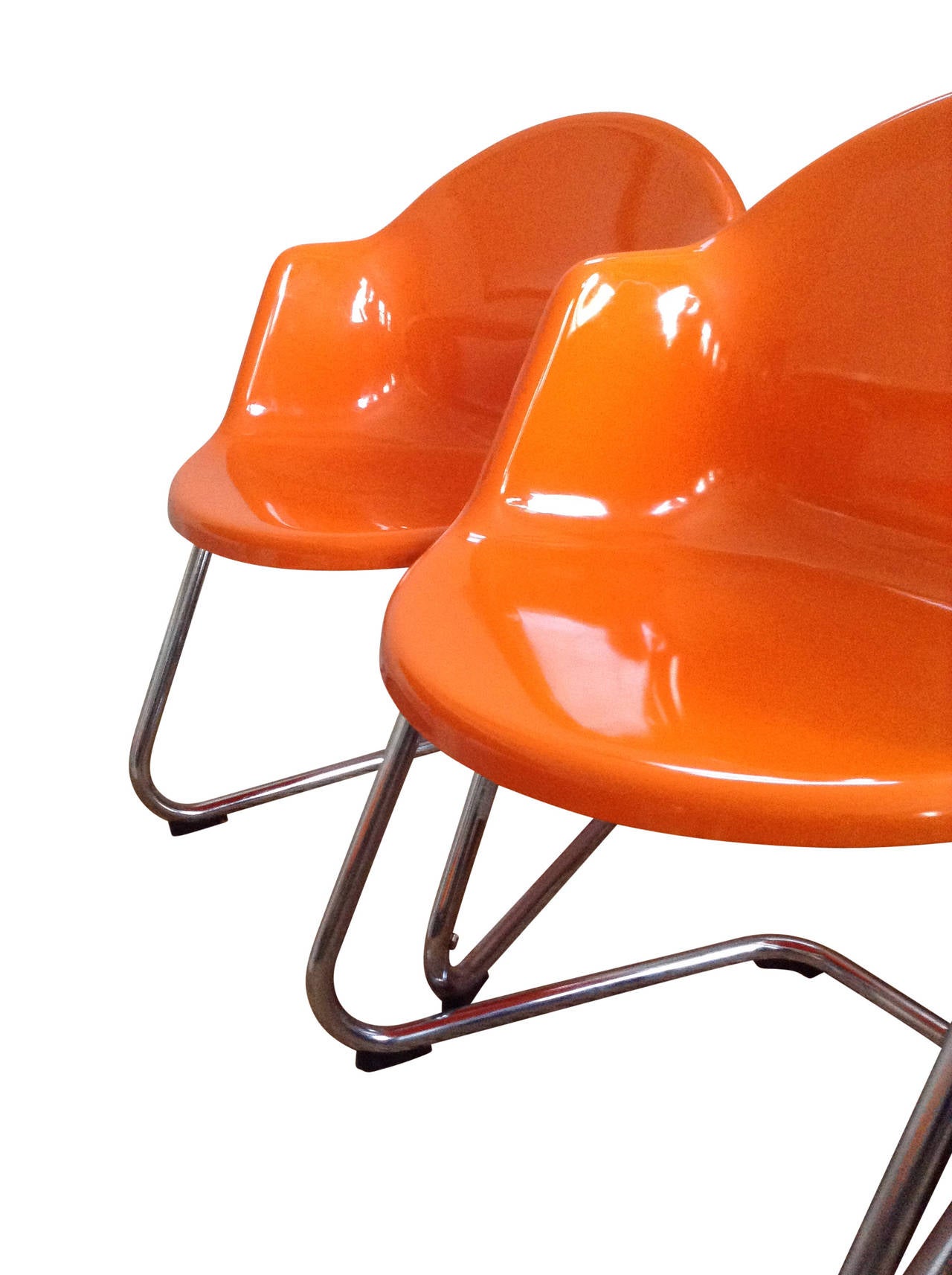 Mid-Century Modern Orange Set of Four Haimi Chairs and Table