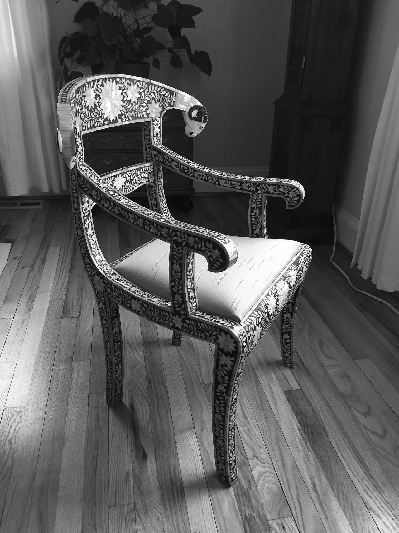 Mother-of-pearl Inlaid Armchair 3