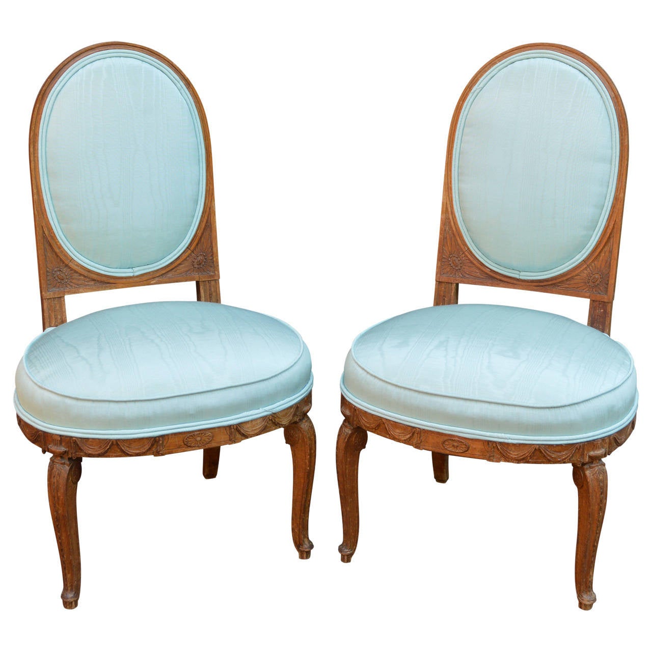 Pair of 18th Century Louis XVI Slipper Chairs In Good Condition In Haddonfield, NJ