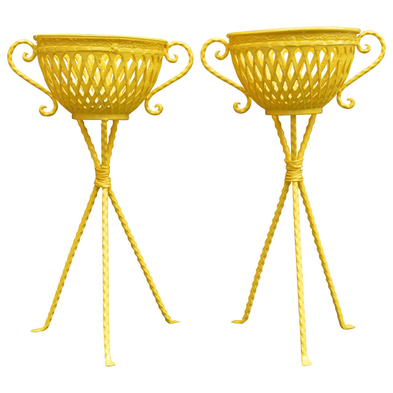 Beautiful pair of sun yellow wrought iron garden planters.
Overall dimensions: 24