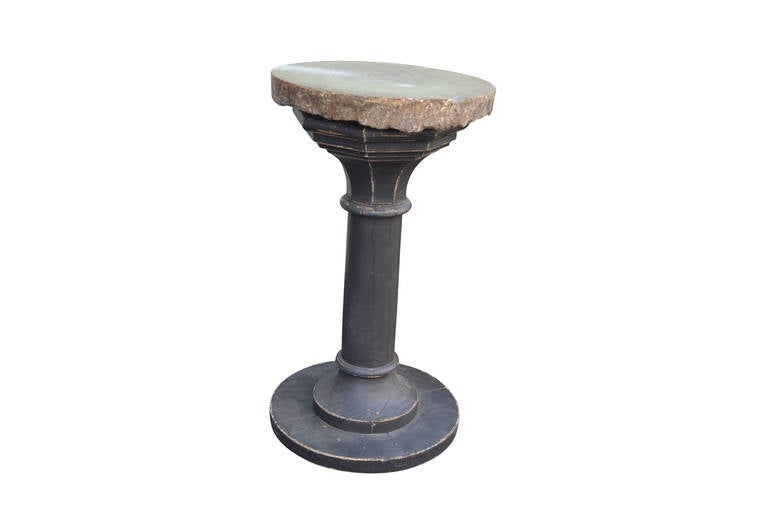Gustavien Table à pilier suédoise à plateau en pierre