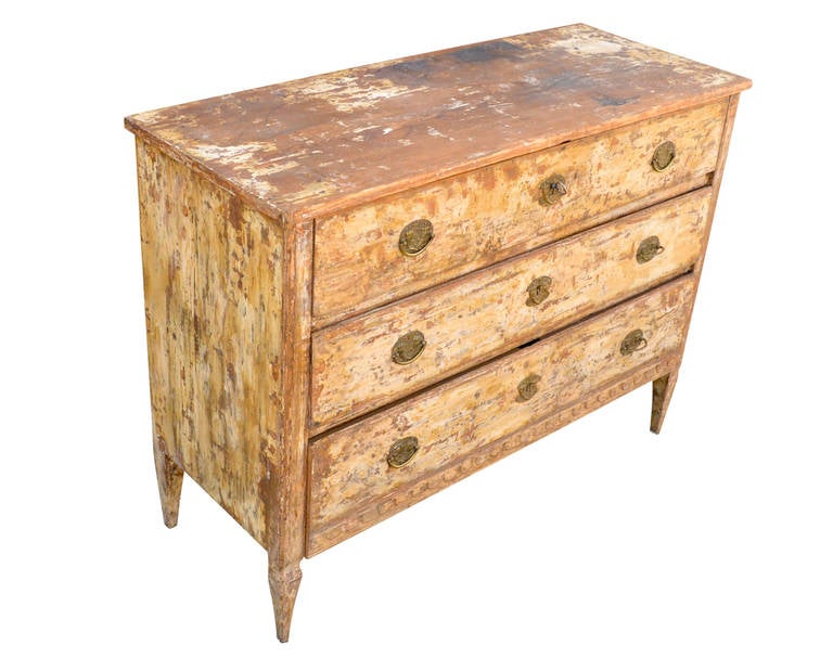 Lovely Gustavian yellow painted dresser, with original brass handles and restored drawers.