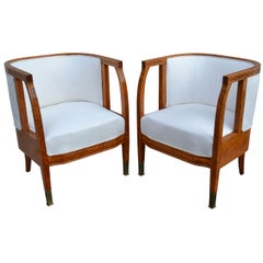 Pareja de excelentes sillas suecas de madera de abedul del siglo XX