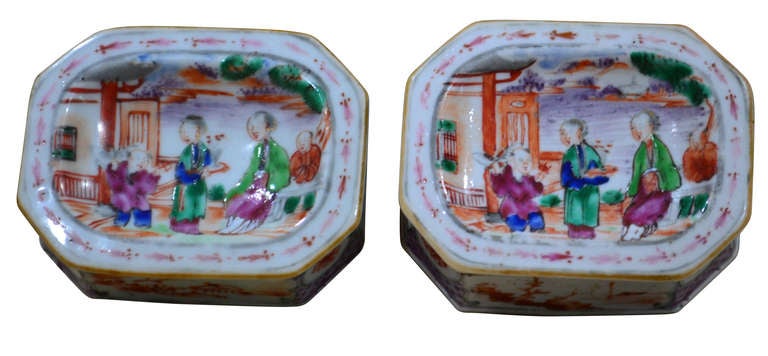 Pair of Chinese Export Salters, 18Th. C In Excellent Condition In Haddonfield, NJ
