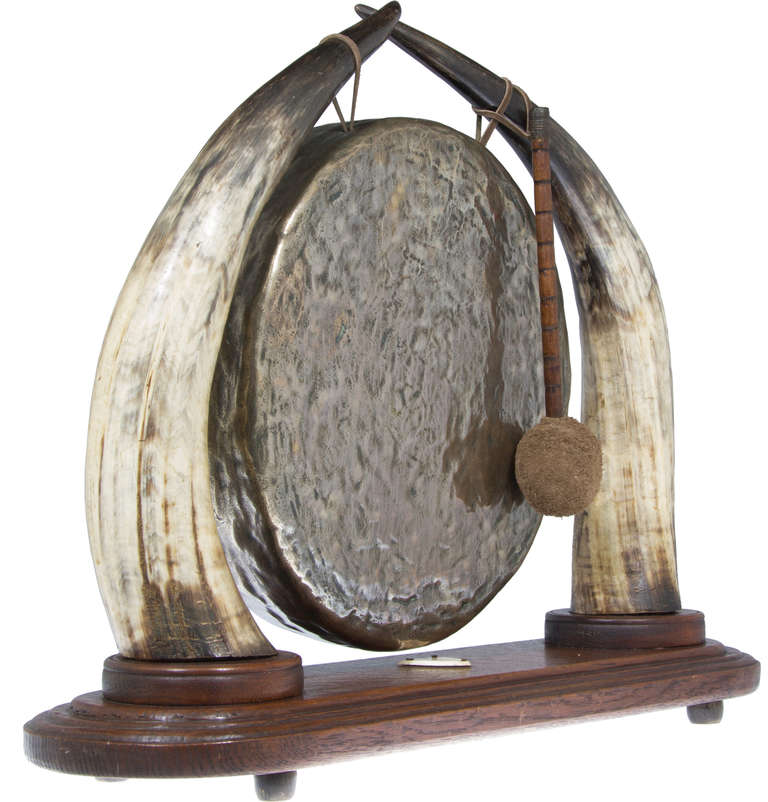 This is a great manly piece perfect for the lodge...fabulous size.