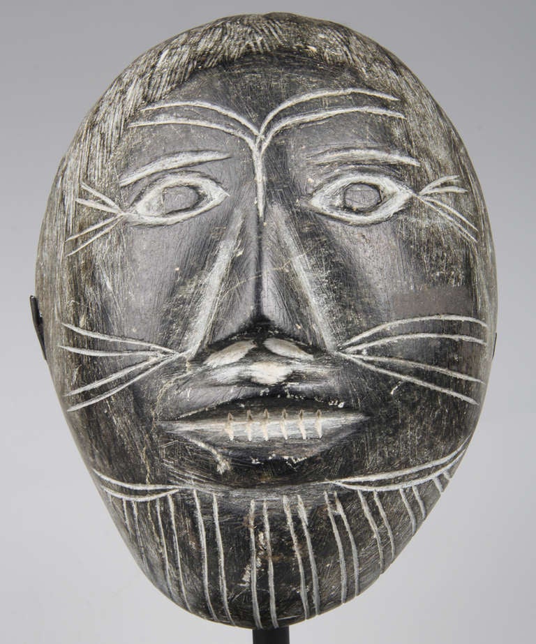 Carved Inuit Face In Good Condition For Sale In Chicago, IL