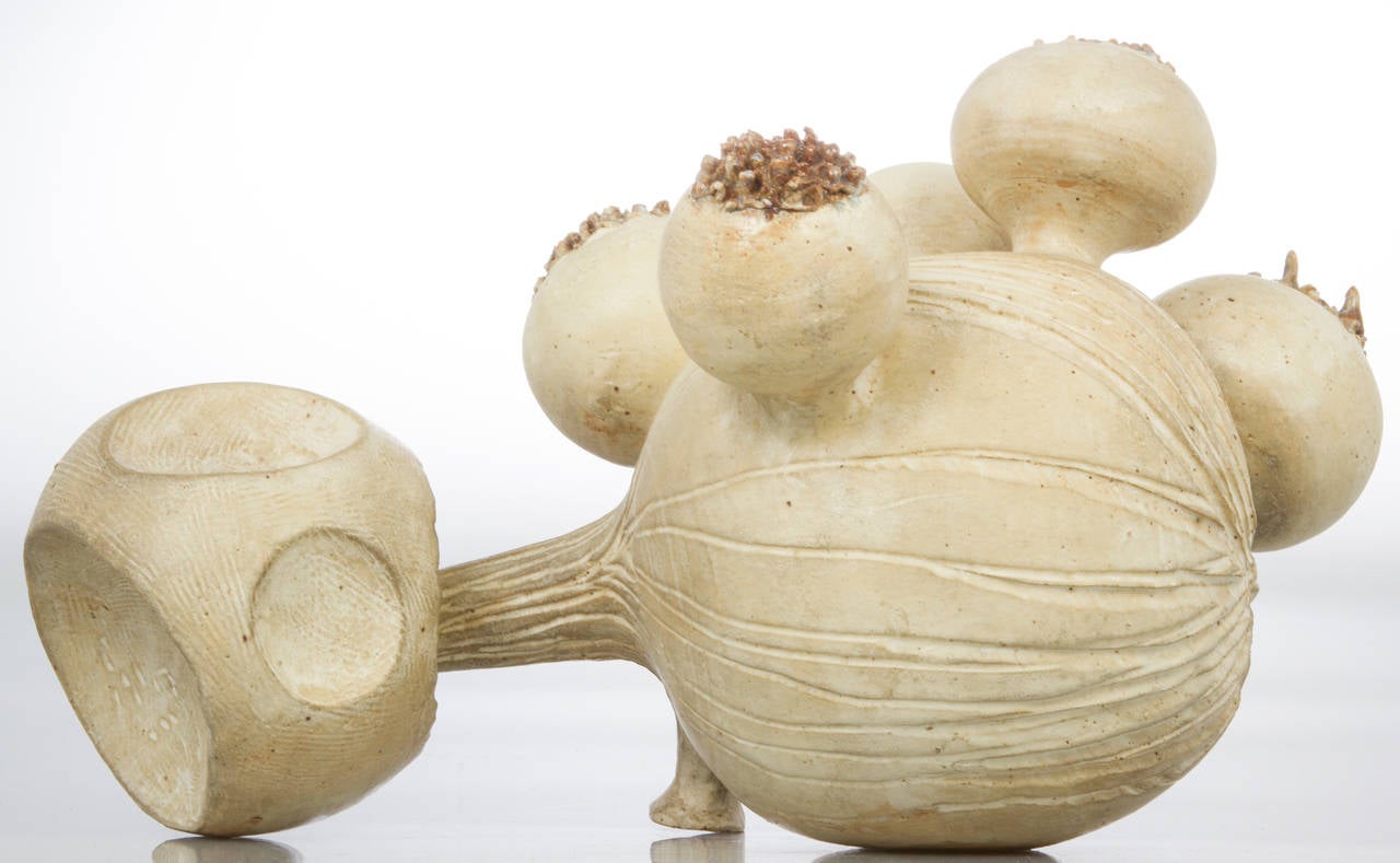 Biomorphic Ceramic Sculpture by Earl Hooks In Excellent Condition For Sale In Chicago, IL