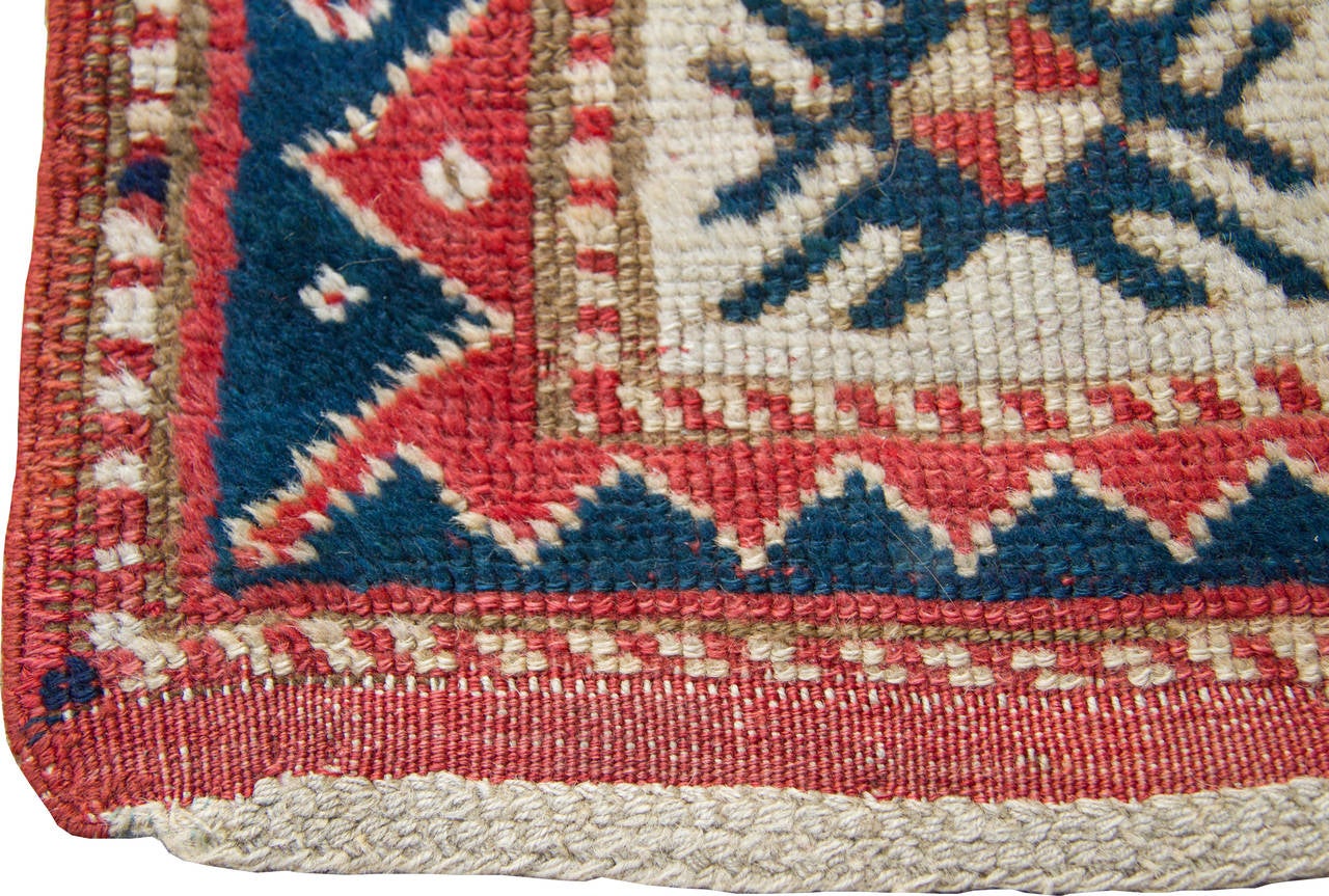Antique Kazak Rug In Good Condition For Sale In Chicago, IL