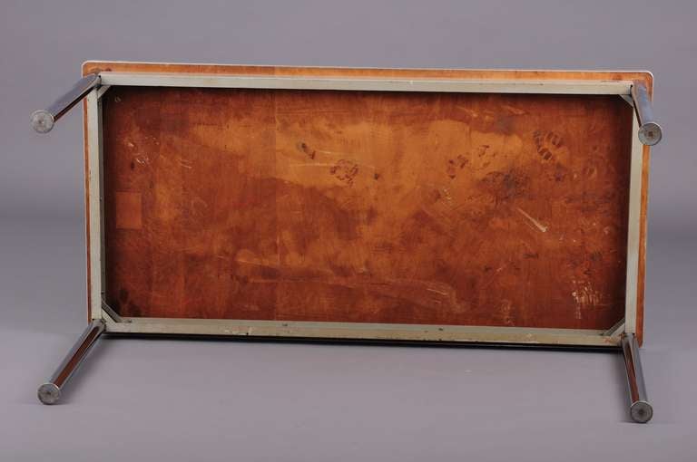 Metal tubular desk