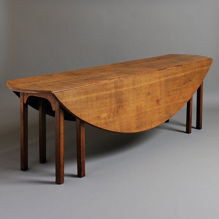 Hunt Table