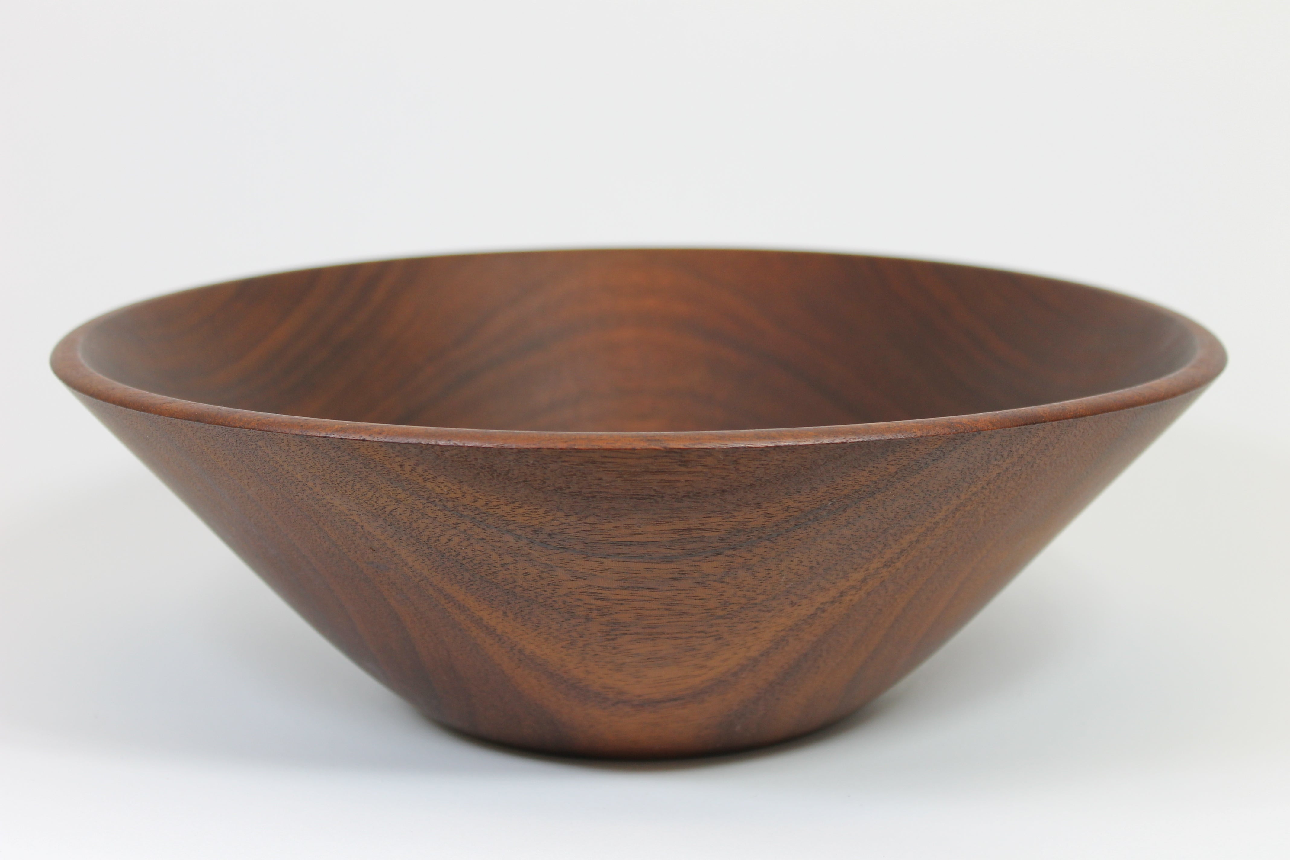 Turned Guatamalian Mahogany bowl by Robert Stocksdale For Sale