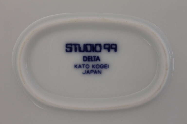 Memphis Era Teapot by Kato Kogeii for Studio 99 Delta Japan 1