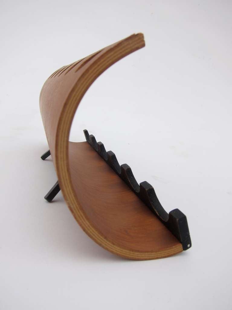 Modernist Smoking Pipe rack In Good Condition For Sale In Palos Verdes Estates, CA