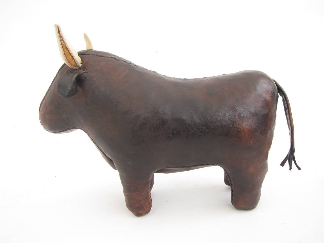 Pair of miniature Omersa style leather animals.