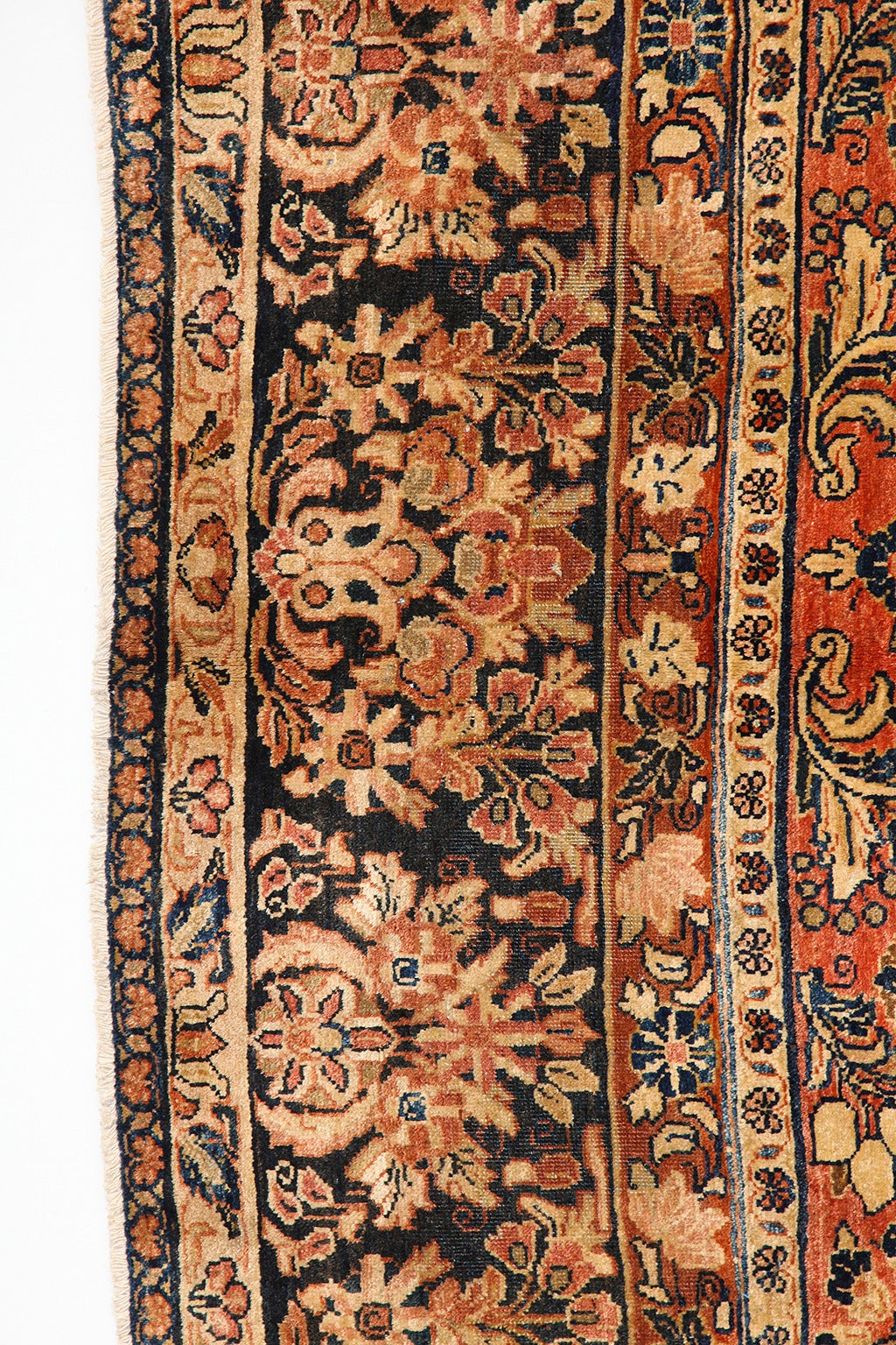 Persian Sarouk Carpet with Pure Wool Pile and Natural Vegetable Dyes, circa 1910 1