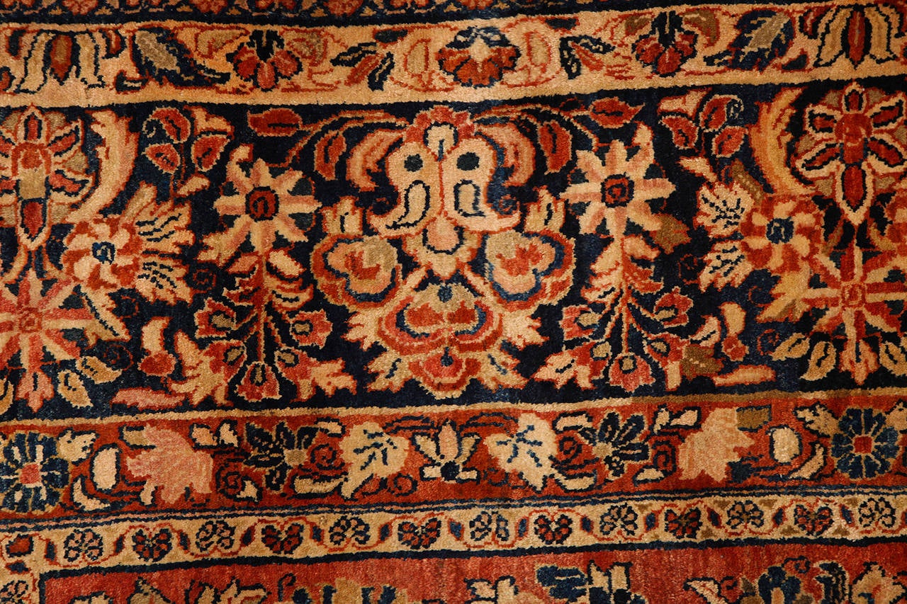 Persian Sarouk Carpet with Pure Wool Pile and Natural Vegetable Dyes, circa 1910 4