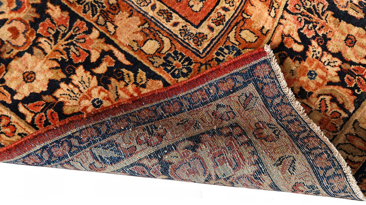 Persian Sarouk Carpet with Pure Wool Pile and Natural Vegetable Dyes, circa 1910 2