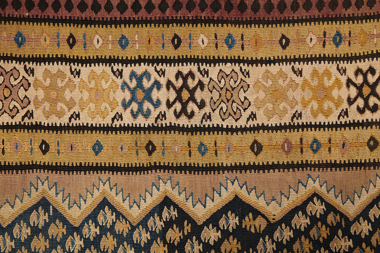 Persian Bidjar Kilim, in Pure Wool and Natural Vegetable Dyes, circa 1890 3