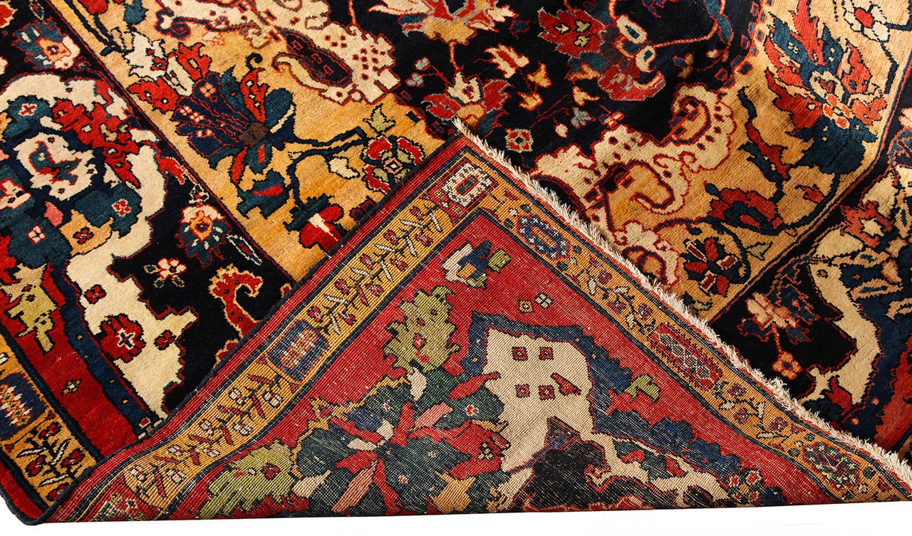 Antique 1906 Persian Zele Sultan Bakhtiari Rug, 12' x 18'  In Excellent Condition For Sale In New York, NY