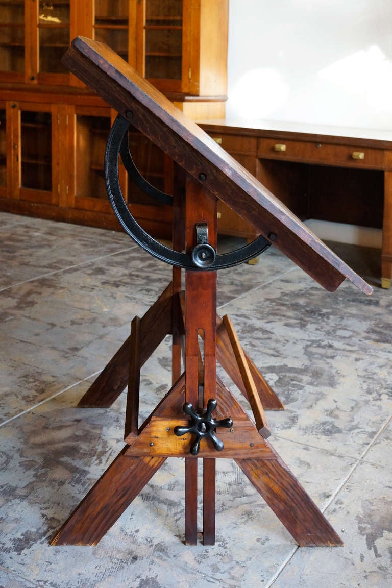 Vintage Industrial Drafting Table In Distressed Condition In Alhambra, CA