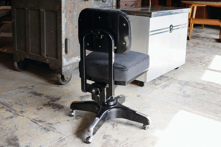 Vintage Solid Back Steno Chair, Refinished in Black on Black In Excellent Condition In Alhambra, CA